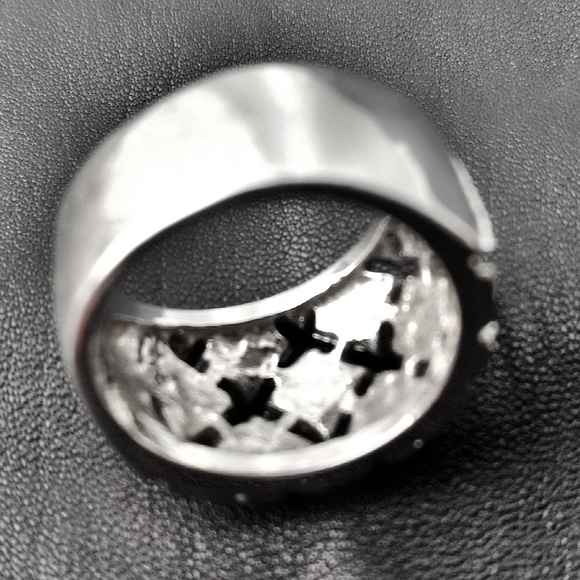 Gorgeous Wide Sterling Silver & Swarovski Crystal Ring- Size 8 - Picture 6 of 6